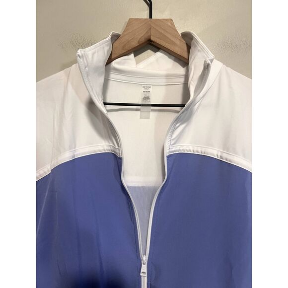 NWT Beyond Yoga Colorblock Go Retro Jacket Periwinkle Cloud/True White M - Picture 12 of 14